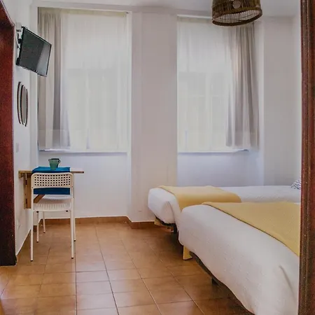Residencial Avenida بيت ضيافة 3*